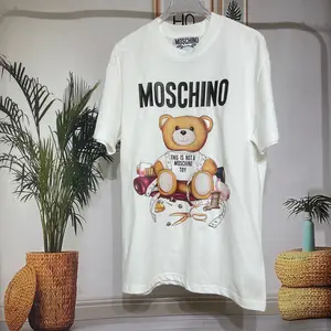 Camiseta de manga curta para homens e mulheres, camiseta de verão com letras de urso para casal, estilo idêntico, moda de 2024, moda de venda imperdível