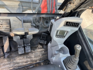 Se Vende Excavadora Pequeña Kubota KX163 Usada, Sistema Hidráulico Original con Movimiento Suave, Sin Fugas de Aceite, Carrocería en Buen Estado - Product Image 6