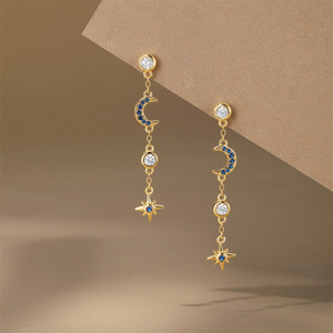 Boucles d'oreilles longues à pampilles en argent S925, motif géométrique étoile et lune - Product Image 2