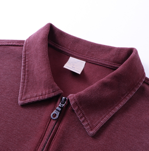 قميص بولو رجالي عالي الجودة بأكمام قصيرة بتصميم عتيق من نسيج الوافل المغسول بالحمض بسحاب ربعي 325G للارتداء الصيفي - Product Image 6