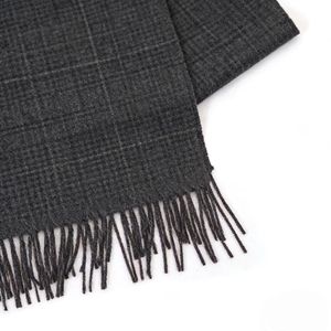 Bufanda Tejida de Lana Merino Texturizada Extra Grande, Fabricada por TAIFU, Diseñada para Noches de <span class=keywords><strong>Netflix</strong></span> y Relajación, con Flecos - Product Image 1