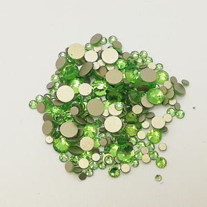 Diamantes de imitación de cristal ecológicos de tamaño mixto de alta calidad, piedra trasera plana de <span class=keywords><strong>diamante</strong></span> no Hotfix para arte de uñas DIY - Product Image 5