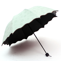 Parapluie publicitaire pliant en 3 sections, imprimé personnalisé motif fleurs changeantes aux couleurs de l'eau, protection UV, en pongee 190T, idéal pour cadeaux d'affaires