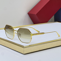 Lunettes de soleil de luxe de haute qualité avec monture carrée en titane, verres dégradés UV400, protection pour les voyages en plein air et les vacances