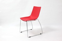Chaise d'appoint empilable moderne en polypropylène avec base en chrome pour salle de formation