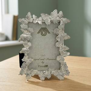 Cadre photo en alliage de zinc Marufung HOME DECORATION SILVER BUTTERFLY 2X3 (7,5 cm x 10,4 cm) 1,3 cm d'épaisseur, boîte blanche - Product Image 3