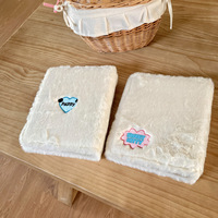 Nouveau design tendance : Livre de collection de cartes et de peluches de stars Kpop, personnalisable, avec animaux en peluche de dessin animé