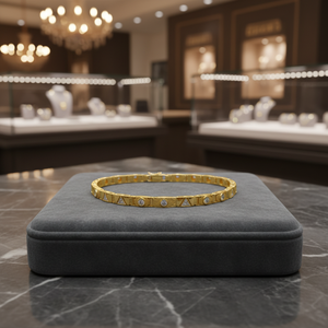 Elegante Brazalete de Oro Amarillo de 22K con Diseño Geométrico de Triángulo y Piedra Redonda para Hombre y Mujer, Cierre de Gancho Seguro - Product Image 4