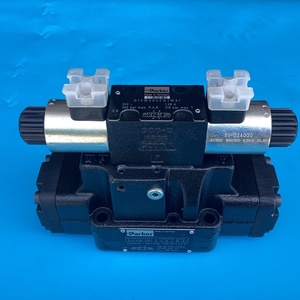 Vanne directionnelle hydraulique D41VW001C4NJW NG16 NFPA D07 à commande par solénoïde, 4 voies 3 positions - Product Image 2
