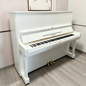 Piano Vertical Acústico Yamaha U3C de Lujo Profesional Blanco Usado con Estilo Mecánico - ¡Gran Oferta! - Product Image 1
