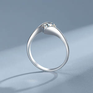 2025 Bague é<span class=keywords><strong>l</strong></span>égante classique en titane pur Angel's Kiss Diamond Ring Twist Arm Ring - Product Image 4