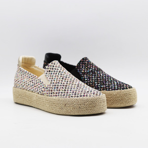 Espadrilles compensées à enfiler ornées de strass avec semelle en jute tressée, chaussures décontractées d'été bohèmes pour femmes - Product Image 1