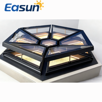 Système de ventilation automatique de toit moderne avec puits de lumière en verre à persiennes pyramidales, éclairage naturel et contrôle des insectes en alliage d'aluminium