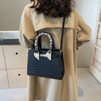 Sacs à Main de Luxe de Créateur pour Femmes 2024 avec Foulard, Sac Fourre-tout à Anse Supérieure, Sacs à Bandoulière de Couleur Unie pour Dames