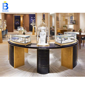 <span class=keywords><strong>Comptoir</strong></span> de kiosque de bijoux en bois massif de conception personnalisée avec étagères en verre pour l'affichage de magasin <span class=keywords><strong>au</strong></span> Jewels Mall - Product Image 1
