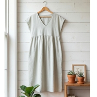 Robe d'été décontractée en lin tissé rayé pour femme, col en V, manches courtes, détails boutonnés, coupe ample et confortable