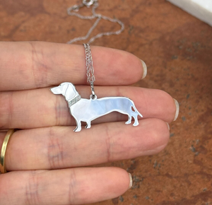 Collier à breloques pendentif chien teckel en acier inoxydable 316l NOUVEAU breloque plate avec collier à paillettes bijoux faits à la main en gros - Product Image 2