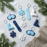 Porte-clés personnalisé en PVC souple 3D pour sports d'hiver, ensemble de lunettes de ski, porte-clés en forme de snowboard, cadeau promotionnel en vrac, souvenir