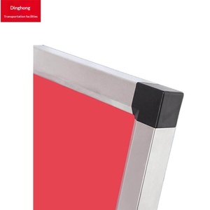 Support de signalisation vertical rouge en acier inoxydable avec éclairage intégré - Product Image 2