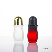 Flacons de parfum à bille transparents personnalisables de 30 ml et 50 ml avec bouchon en caoutchouc, sérigraphie, logo personnalisé, bouchon à vis en plastique, MOQ
