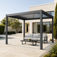 Pergola bioclimatique en aluminium sur mesure avec toit à lames motorisées réglables pour jardin, patio et vie en plein air