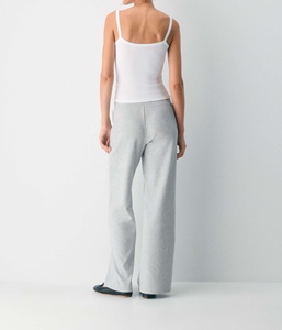 OEM New Fashion <strong>White</strong> Women <strong>Camisole</strong> Round Neck Solid Color Slim Fit Women Tops Rib Knitted Fabric <strong>Camisole</strong> - Product Image 3