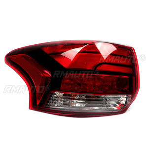 Pour Mitsubishi Outlander 2016-2021 : Ensemble de feux arrière (feu stop, clignotant) extérieur gauche et droit - Product Image 2