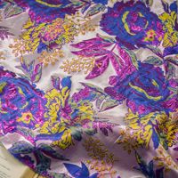 Tissu jacquard teint en fil avec motifs pivoine bleu violet et relief en fil doré pour robes, qipao et vestes de mode vintage