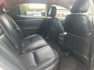 Venta al por Mayor de Toyota <span class=keywords><strong>Corolla</strong></span> <span class=keywords><strong>2018</strong></span> 1.2T <span class=keywords><strong>S</strong></span>-CVT GL, Auto Usado a <span class=keywords><strong>Precio</strong></span> Económico, Auto de Bajo Consumo, Gran Oferta - Product Image 5