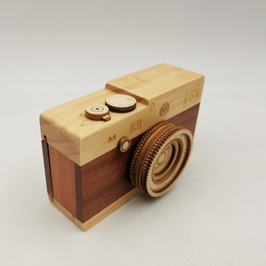 Boîtes à musique en bois pour caméra Boîte à musique rétro en bois classique <span class=keywords><strong>mélodie</strong></span> mécanique Cadeau musical spécial pour les amis Fête d'anniversaire en famille - Product Image 5