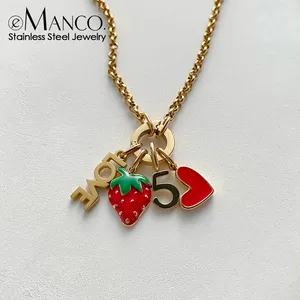 EManco Collana con Ciondolo a Forma di Cuore e Fragola, in Acciaio Inossidabile Dorato, Regalo per Feste e Appuntamenti - Product Image 1