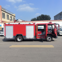 Camion de pompier forestier tout-terrain Dongfeng 2*4 diesel avec réservoir d'eau pour la lutte contre les incendies dans les usines, livraison mondiale gratuite