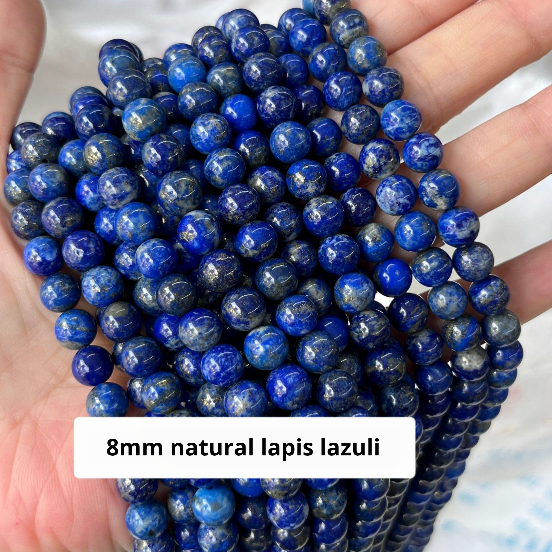 8mm (circa 47 pcs perline)