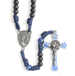 स्टाइलिश फैशनेबल पुरुषों के रोरी हार के साथ मजबूत पैराकॉर्ड डिजाइन सुरुचिपूर्ण कैथोलिक धार्मिक गहने कस्टम - Product Image 3