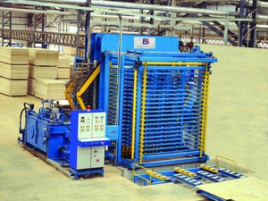Equipo de Prensado en Caliente Hidráulico de Alta Resistencia para Madera Contrachapada, Máquina Industrial de Prensado de Paneles para el Proceso de Madera - Product Image 1