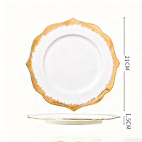 Chine Vente en gros Ensemble de jolies assiettes en céramique de luxe avec plaque d'or pour la fête de mariage