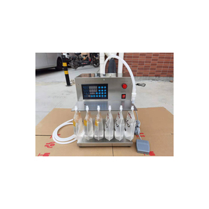 Petite machine de remplissage semi-automatique pour sachets et pochettes de jus liquide avec buse d'aspiration - Product Image 3