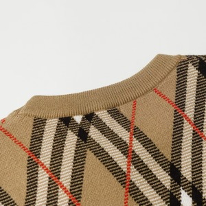 Sweat-shirt en laine tricotée à carreaux rétro, personnalisé avec logo, pour homme, style décontracté d'hiver, inspiré de Burberry - Product Image 3