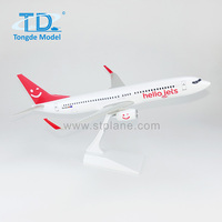 HelloJets B737-800 1/100 39,5 cm en plastique ABS, livraison personnalisable, impression sérigraphiée, style minimaliste moderne, aviation commerciale