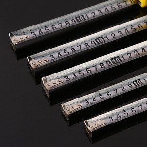 <span class=keywords><strong>Metro</strong></span> <span class=keywords><strong>a</strong></span> <span class=keywords><strong>nastro</strong></span> <span class=keywords><strong>professionale</strong></span> retrattile da 5 metri con lama antiscivolo rivestita, strumento essenziale per la cassetta degli attrezzi. - Product Image 2