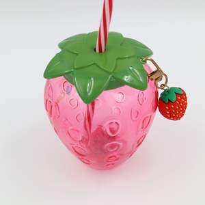 Pailles en plastique lumineuses en forme de fruits de dessin animé pour fête hawaïenne, <span class=keywords><strong>paille</strong></span> en forme de fraise, <span class=keywords><strong>paille</strong></span> en forme d'ananas, gobelet <span class=keywords><strong>à</strong></span> fraises - Product Image 3