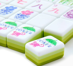 Tuiles <span class=keywords><strong>de</strong></span> <span class=keywords><strong>Mahjong</strong></span> Américaines Modernes <span class=keywords><strong>en</strong></span> Acrylique à 4 Couches, Vert Clair, Portables, Durables, Design <span class=keywords><strong>de</strong></span> Luxe pour <span class=keywords><strong>Jeu</strong></span> <span class=keywords><strong>de</strong></span> Divertissement Thème - Vente <span class=keywords><strong>en</strong></span> Gros - Product Image 2