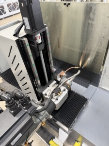 Equipo de Roscado de Extremos de Perfiles de Aluminio CNC Aura 2026 de Alta Calidad para Puertas y Ventanas, para Procesamiento de Perfiles - Product Image 3
