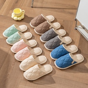 Pantuflas de Felpa para Invierno 2025, Diseño Cómodo para el Hogar con Frutas, Nuevas Ideas Suaves, Venta al Por Mayor - Product Image 2