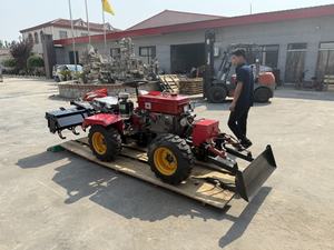 Les cultivateurs de machine de tracteur de <span class=keywords><strong>mini</strong></span>-motoculteur à 4 roues les plus récents peuvent être utilisés pour des terres arables étroites comme une <span class=keywords><strong>serre</strong></span> de vignoble de verger - Product Image 4
