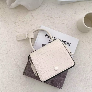 New Fashionable Women's Trendy Simple Single Shoulder Crossbody Bag Hard Shell Square Women's Handbag - Product Image 5