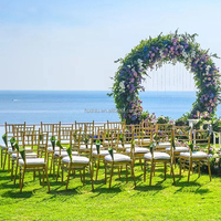 Chaise Chiavari en fer et acier doré pour événements, mariages, hôtels et fêtes – Vente en gros à prix réduit