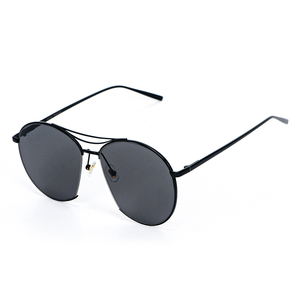 Gafas de fiesta de acero inoxidable de metal de gran tamaño, estilo de mujer, lentes de sol de forma semicircular a la moda con precio de descuento - Product Image 1