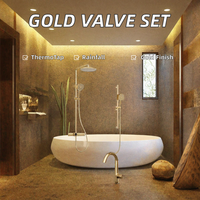 Ensemble de douche thermostatique en laiton brossé doré avec robinet de bain à effet pluie mural pour salle de bain de villa
