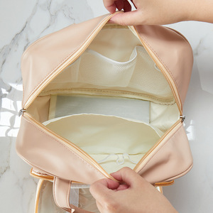 <b>Large</b> Capacity Portable <b>Cosmetic</b> <b>Bag</b> Waterproof Wet Dry Separation Travel Toiletry Case With Soft Handle Everyday Use - Product Image 2
